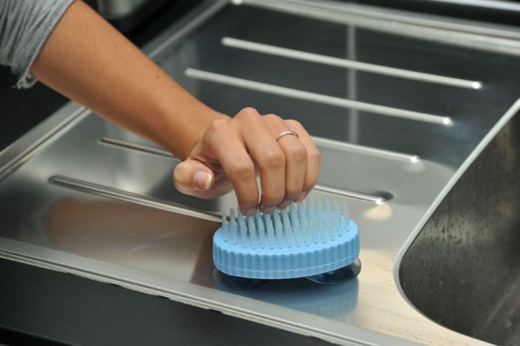 Brosse à ongles  à ventouses