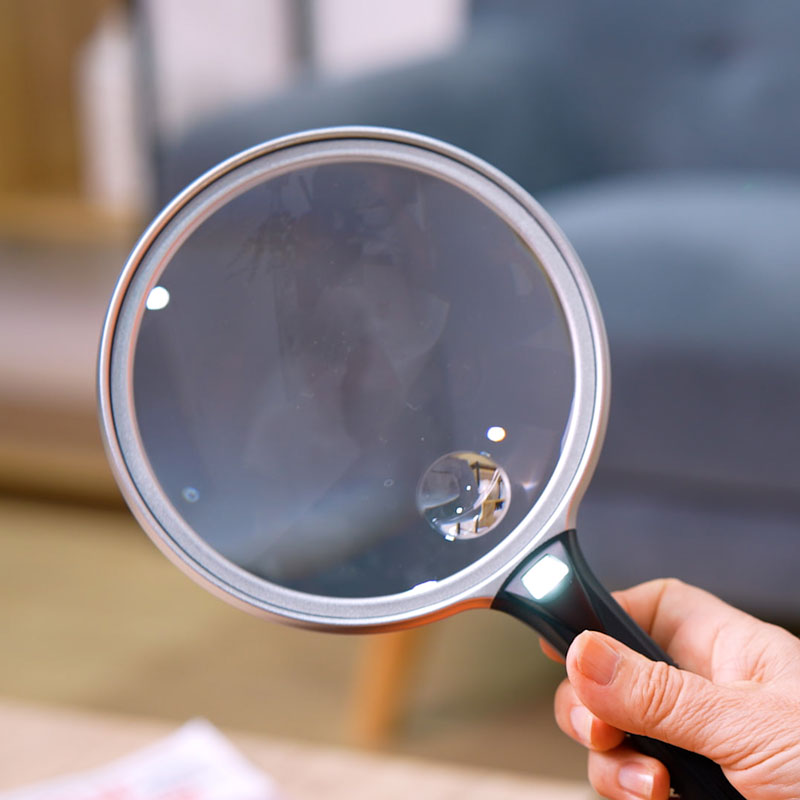 Loupe éclairante Supra